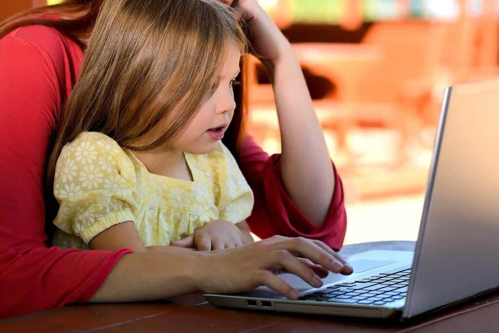 Child Parent Laptop Speech Pathology